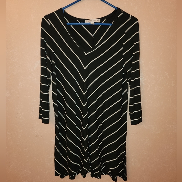 Larry Levine Women's Striped Tunic Top - Picture 1 of 2